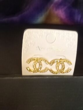 Faahion Gold Tone Blingy Earrings